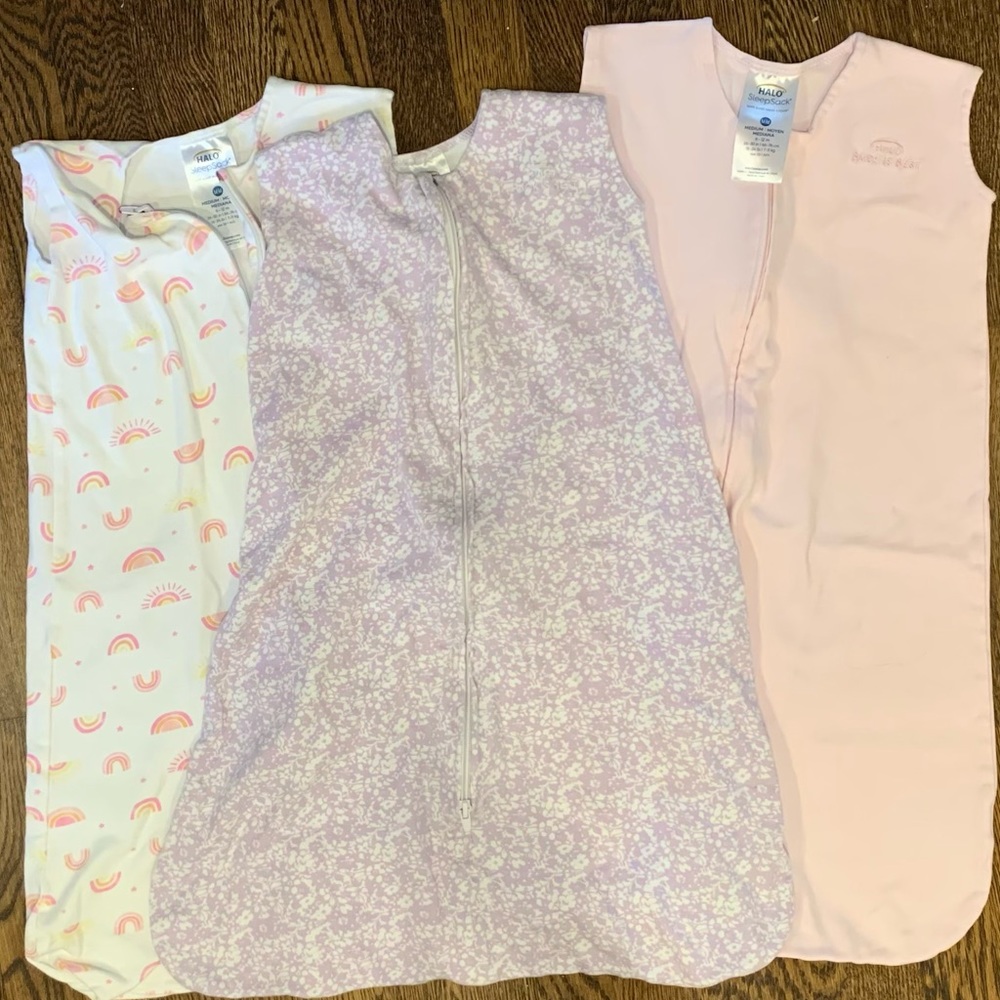 Lot of 3 Halo sleep wearable blanket sleep sacks. Size M- 6-12 months.